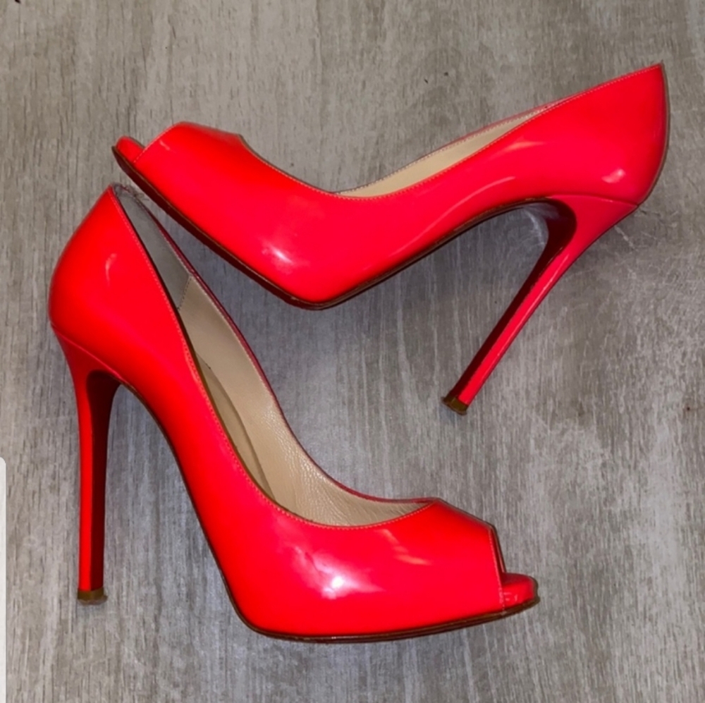 Christian Louboutin peep toe neon pink sexy heels - Picture 1 of 16